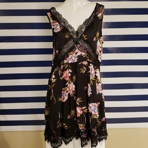 Umgee black with floral print with lace dress